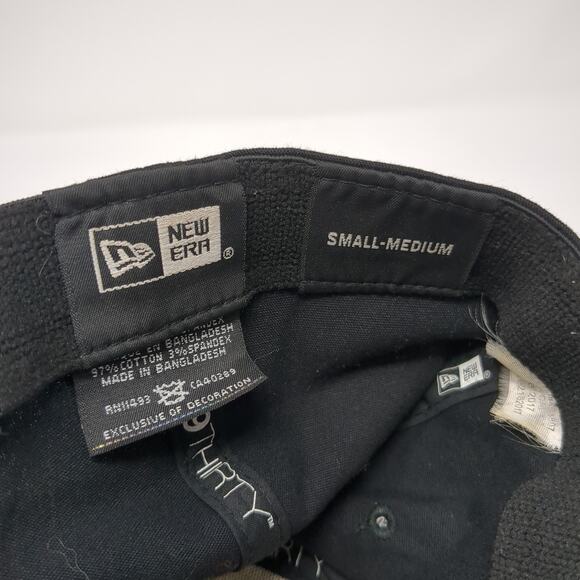 Sweet Relief Fitted Baseball Cap Black M Embroidered 39Thirty 6 Panel New Era - Picture 9 of 9